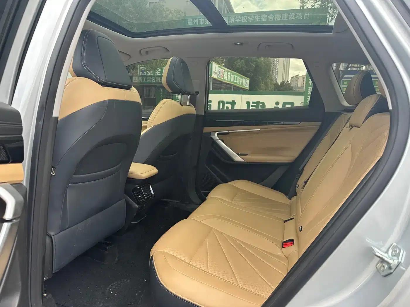 Geely Boyue L 2023 1.5TD DCT Premium Edition — миниатюра 12