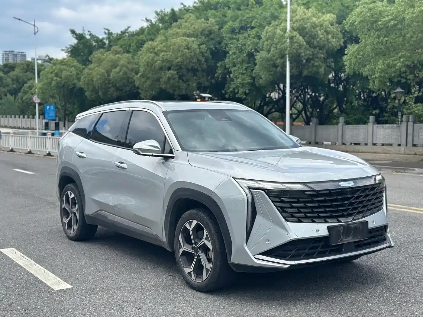 Geely Boyue L 2023 1.5TD DCT Premium Edition — миниатюра 3