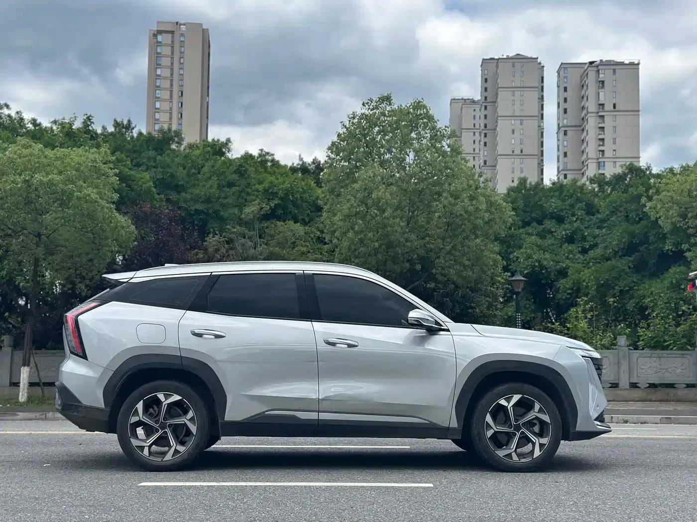 Geely Boyue L 2023 1.5TD DCT Premium Edition — миниатюра 4
