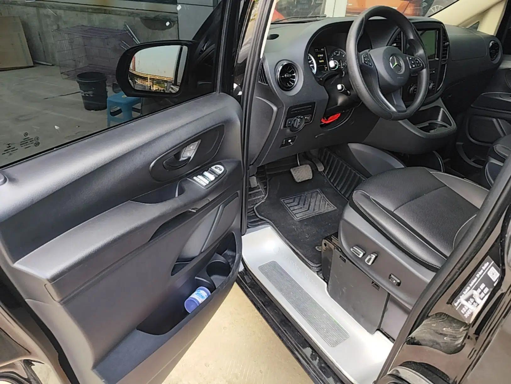 Mercedes-Benz Vito 2021 2.0T Elite Version 7 Seats — миниатюра 19