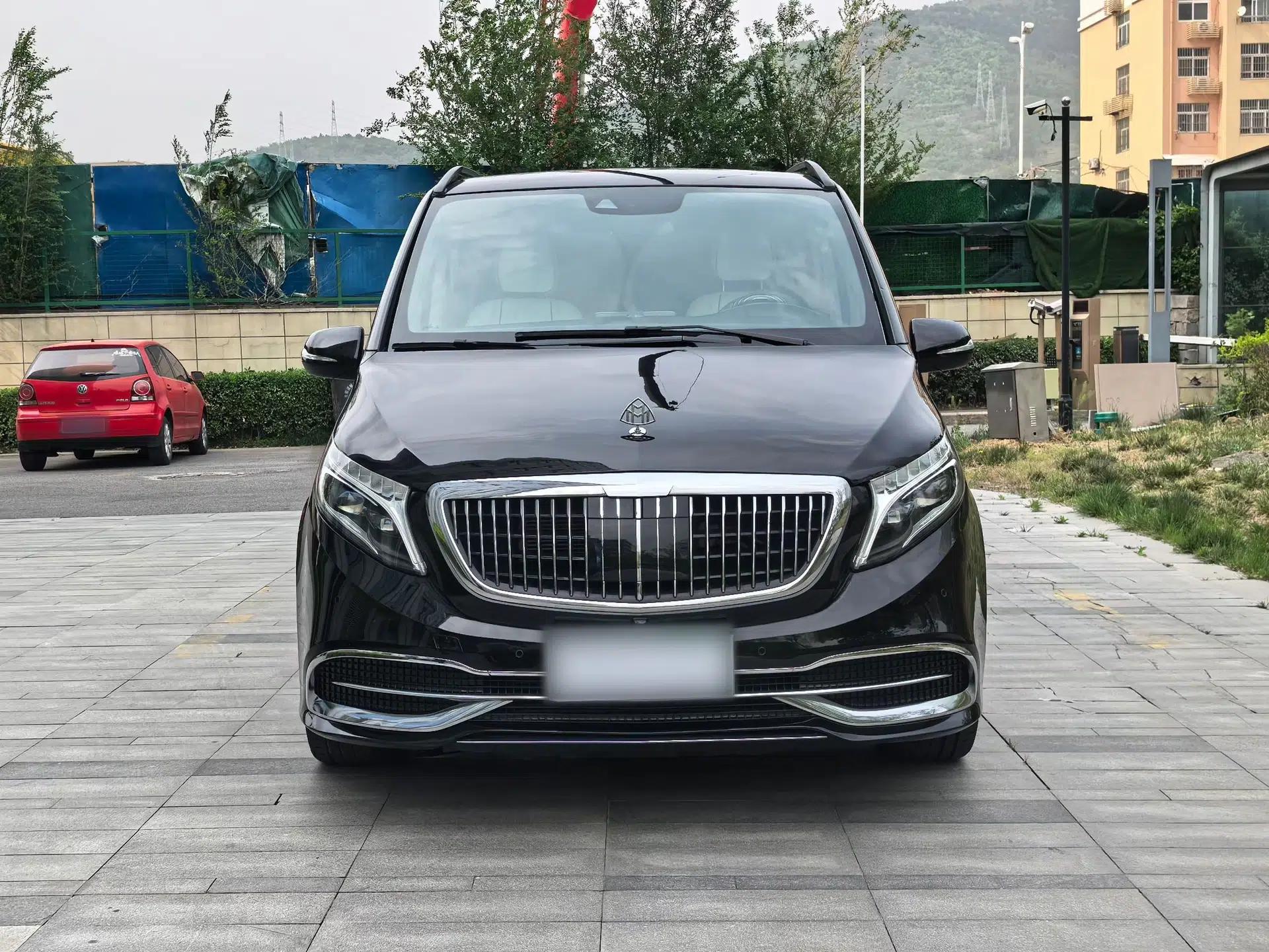 Mercedes-Benz V-Class 2021 V 260 Avantgarde Edition — миниатюра 3