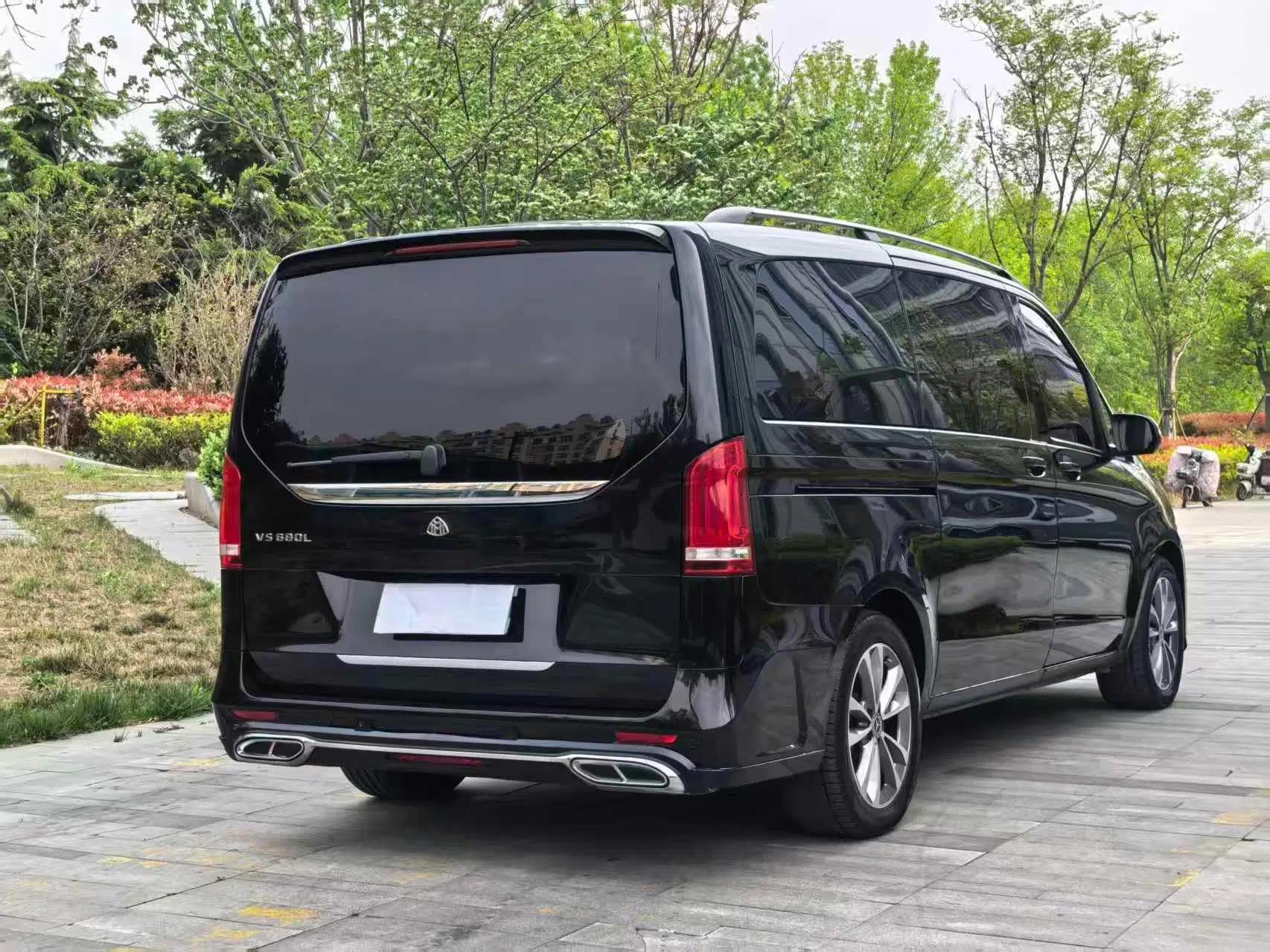 Mercedes-Benz V-Class 2021 V 260 Avantgarde Edition — миниатюра 8