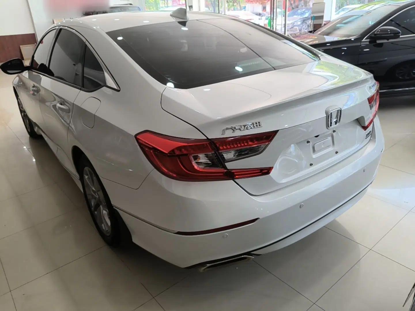 Honda Accord 2018 260TURBO Elite Edition China VI — миниатюра 4
