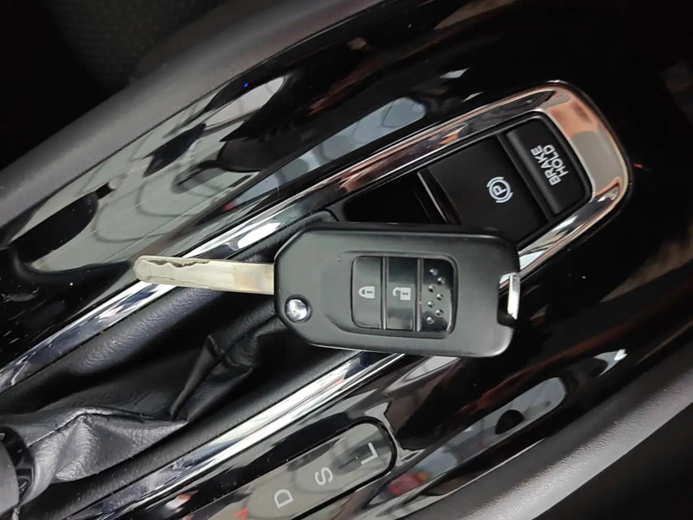 Honda Vezel 2020 1.5L CVT Elite Edition — миниатюра 12