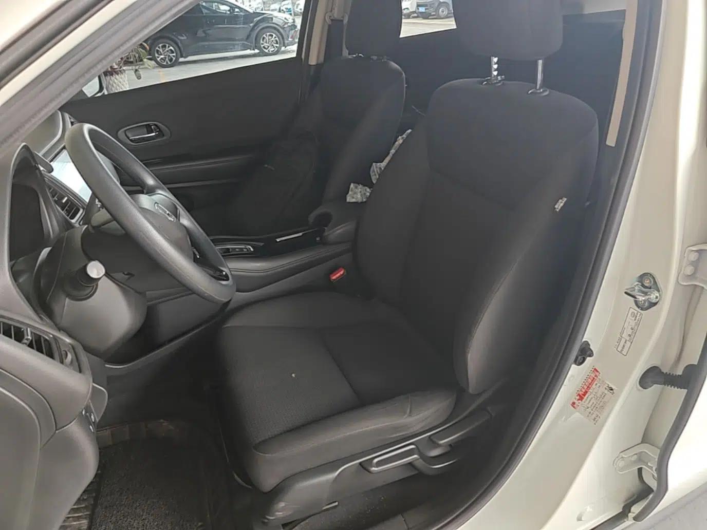 Honda Vezel 2020 1.5L CVT Elite Edition — миниатюра 18