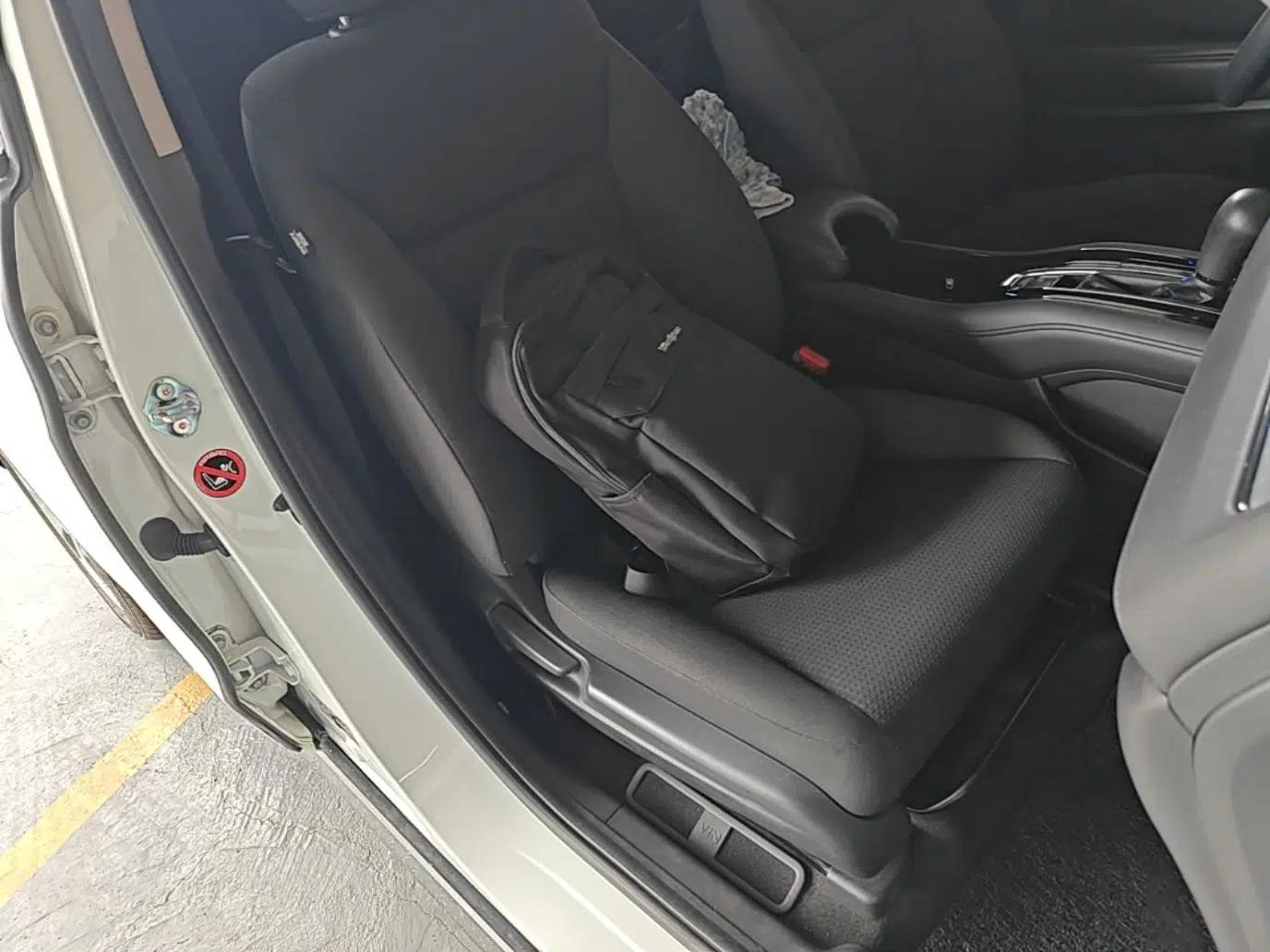 Honda Vezel 2020 1.5L CVT Elite Edition — миниатюра 23