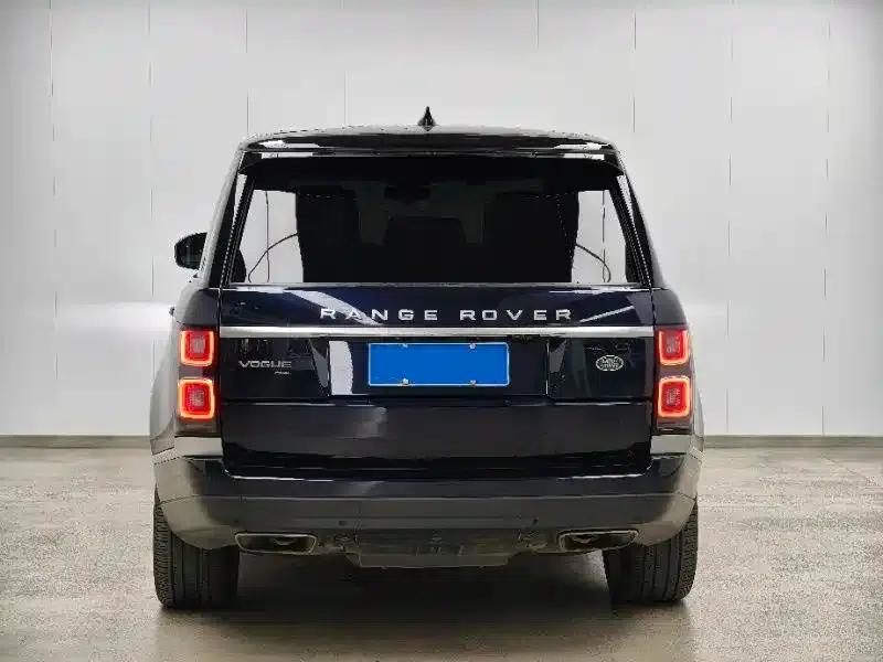 Range Rover 2022 3.0 L6 400PS Legendary Extended Classic Edition — миниатюра 5
