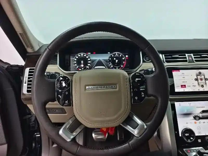 Range Rover 2022 3.0 L6 400PS Legendary Extended Classic Edition — миниатюра 10