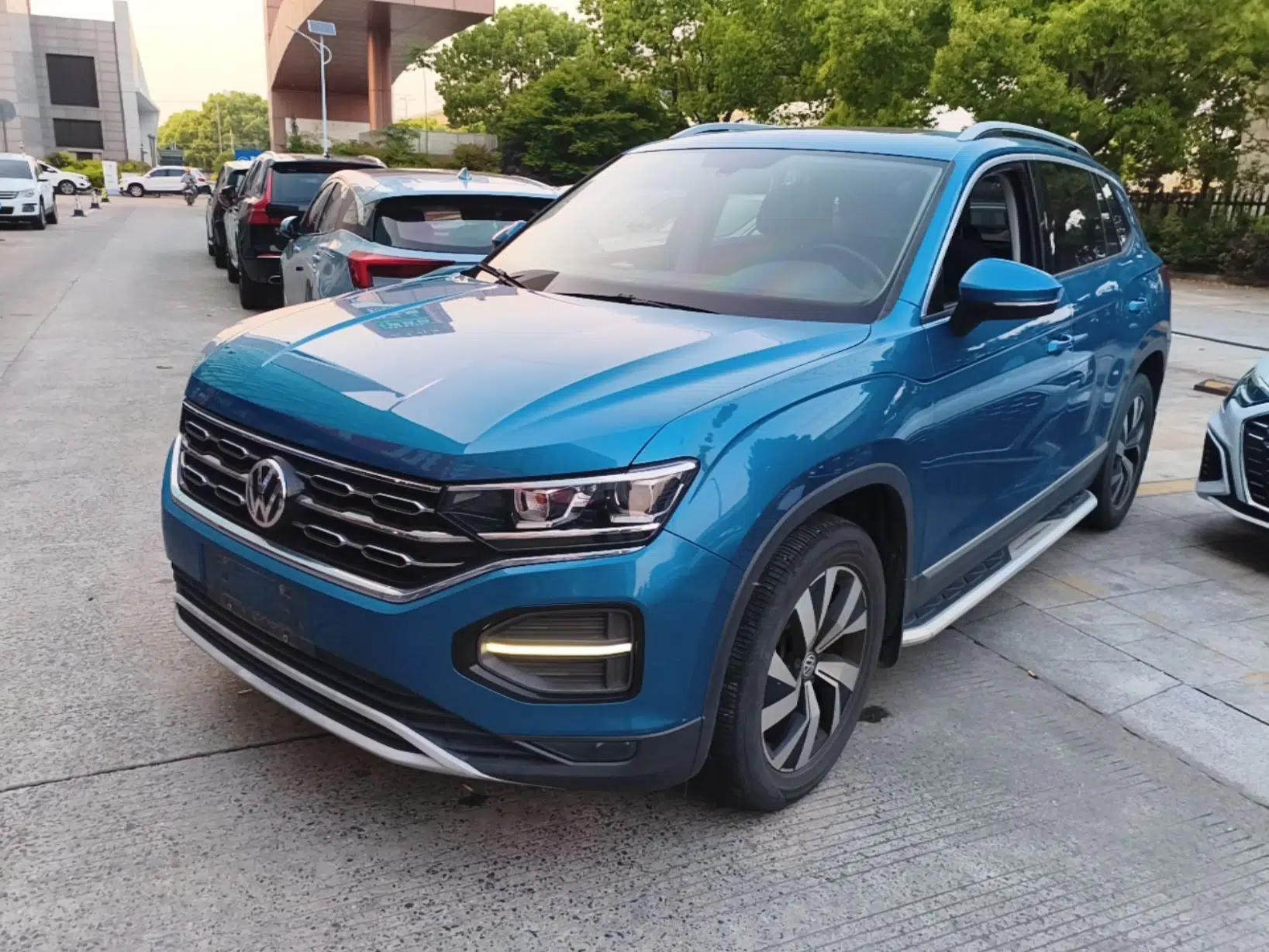 Volkswagen Tayron 2019 330TSI Two-Wheel-Drive Luxury Plus China VI Standard — миниатюра 1