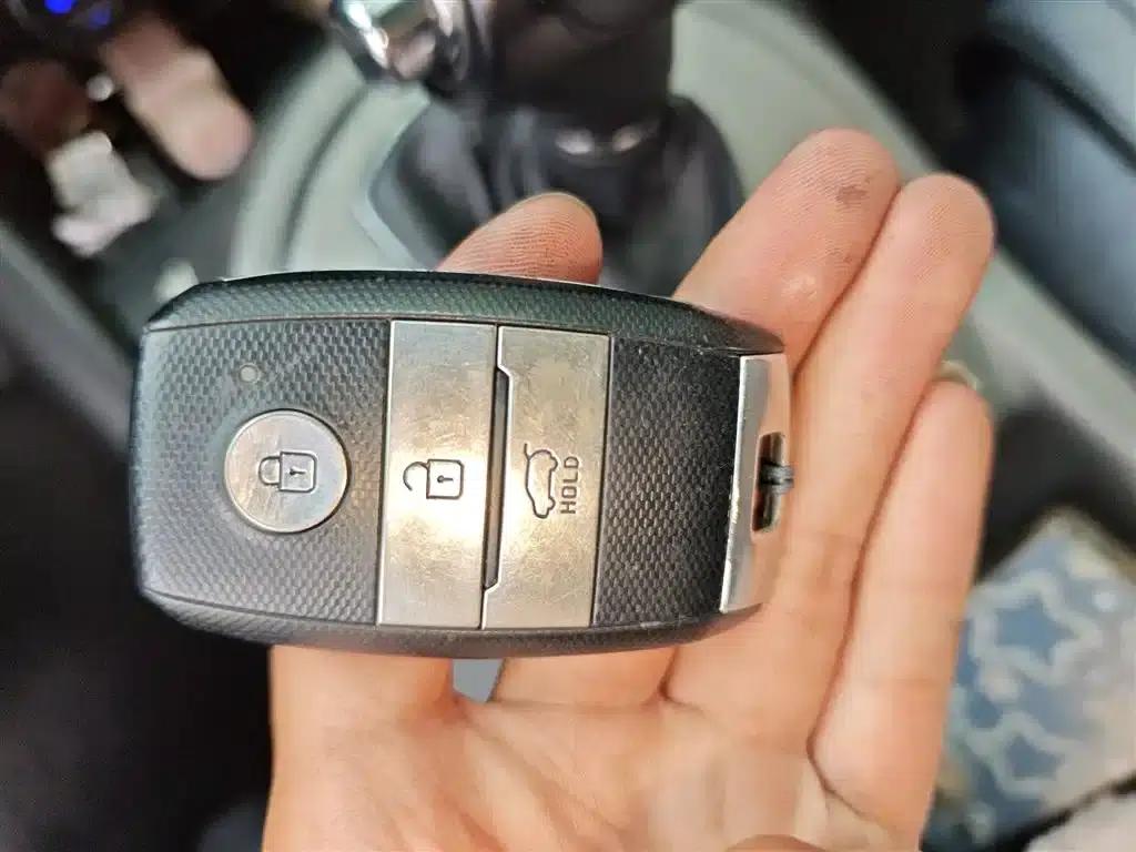2015 Kia Sportage 2.0L Automatic 2WD DLX — миниатюра 12