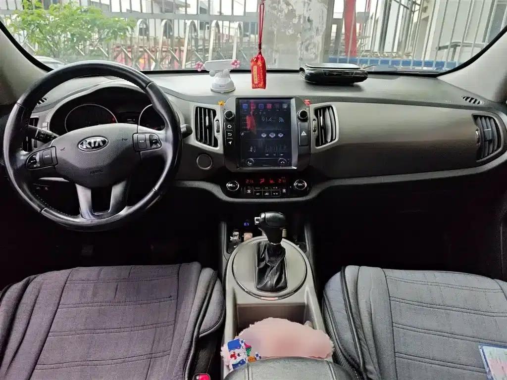 2015 Kia Sportage 2.0L Automatic 2WD DLX — миниатюра 13