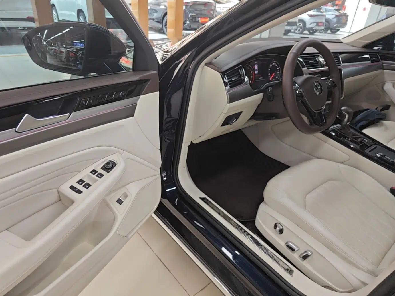 Volkswagen Phideon 2021 380TSI Luxury Edition — миниатюра 18