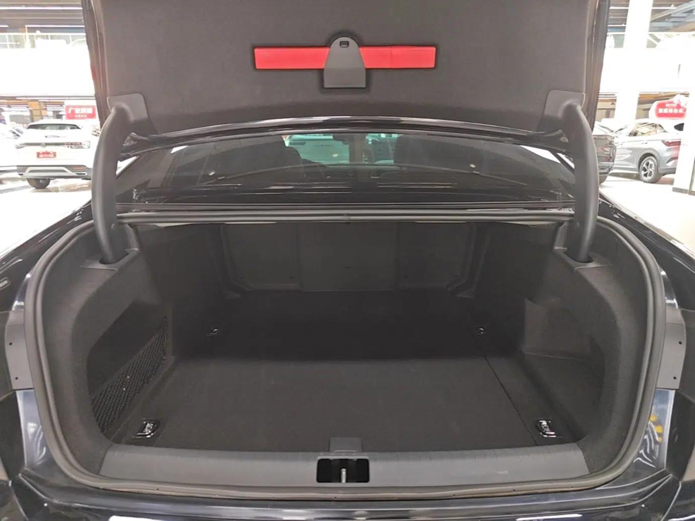 Volkswagen Phideon 2021 380TSI Luxury Edition — миниатюра 21