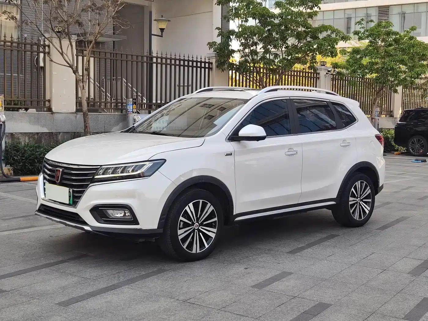 Roewe RX5 New Energy 2019 eRX5 50T Internet Super Flagship Edition — миниатюра 1