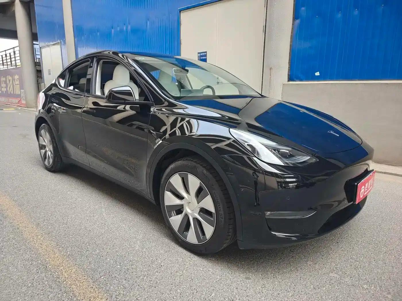 Model Y 2022 Facelift Long Range All-Wheel Drive Version — миниатюра 3