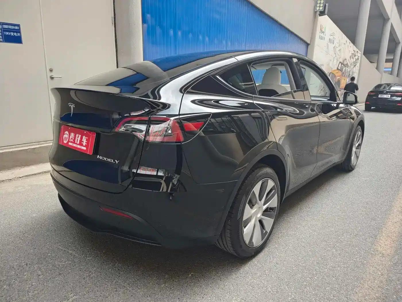 Model Y 2022 Facelift Long Range All-Wheel Drive Version — миниатюра 4
