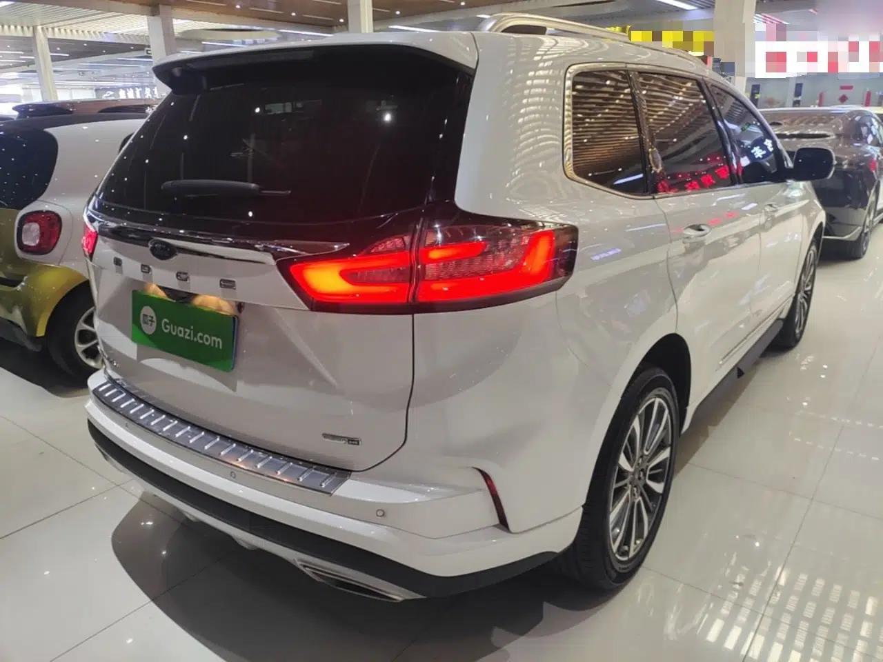 Ford Edge 2021 Facelifted PLUS EcoBoost 245 Two-Wheel Drive XLT 7-Seater — миниатюра 6