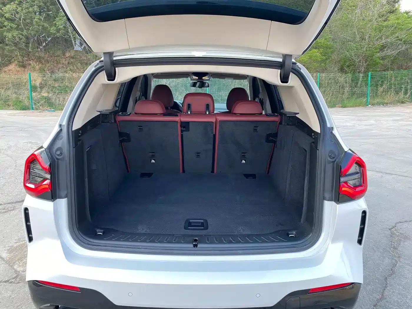 BMW X3 2022 xDrive30i Leading Edition M Sport Package — миниатюра 24