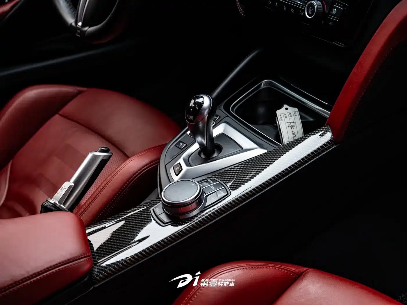 2018 BMW M3 Sedan — миниатюра 7
