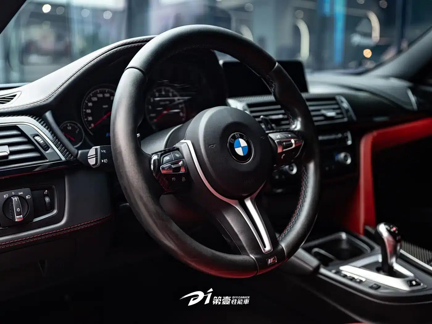 2018 BMW M3 Sedan — миниатюра 10