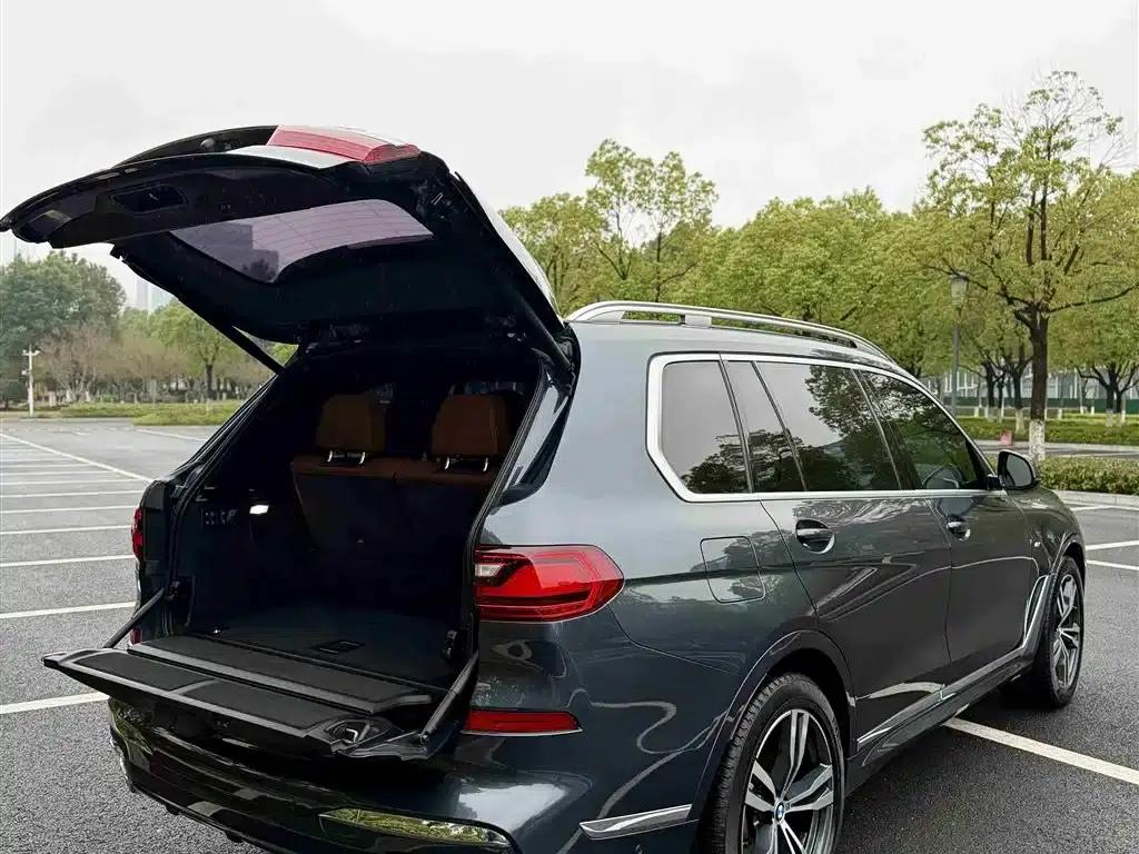 BMW X7 2021 xDrive40i M Sport Package — миниатюра 9