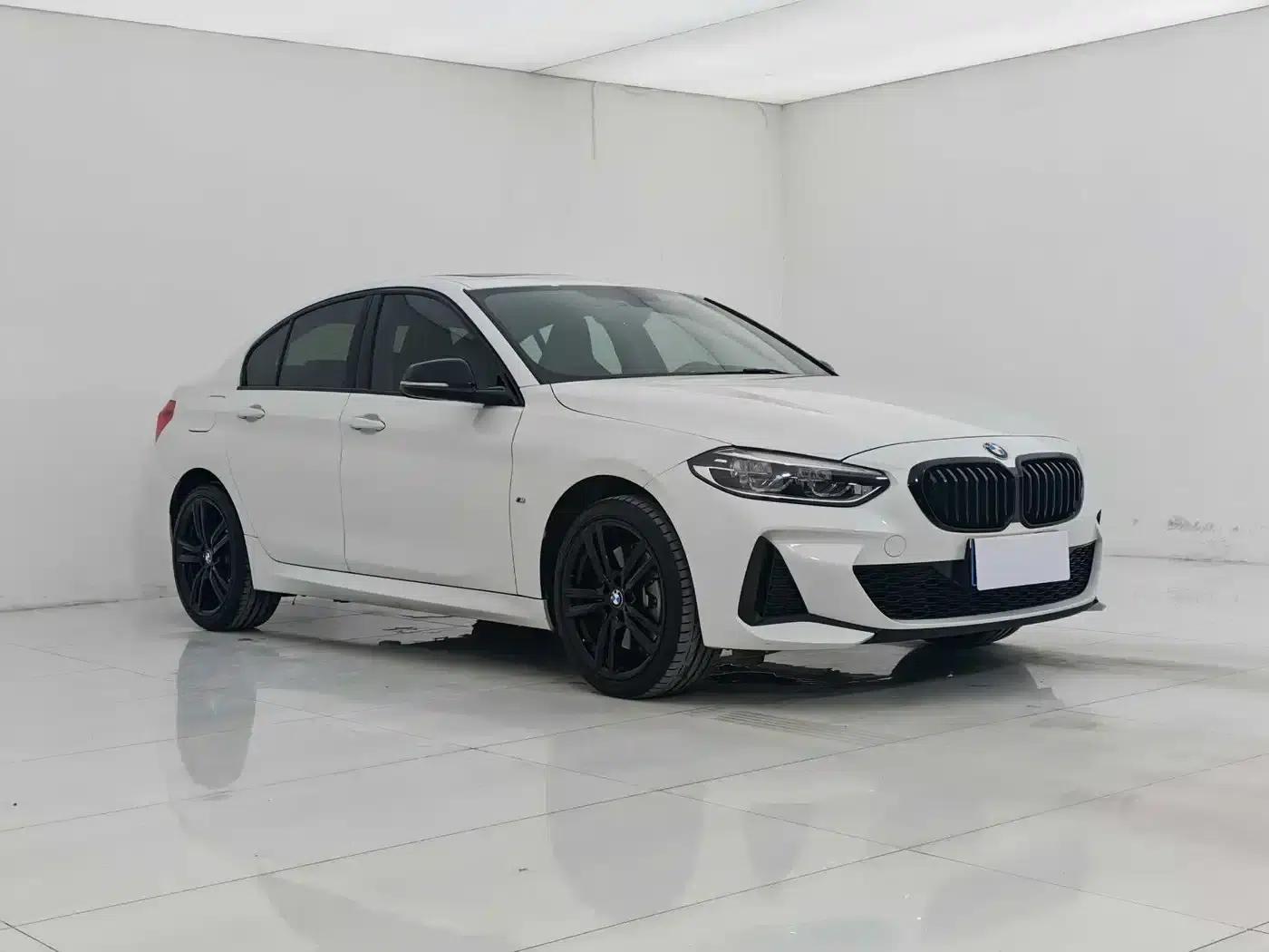 BMW 1 Series 2021 125i M Sport Shadow Edition — миниатюра 3