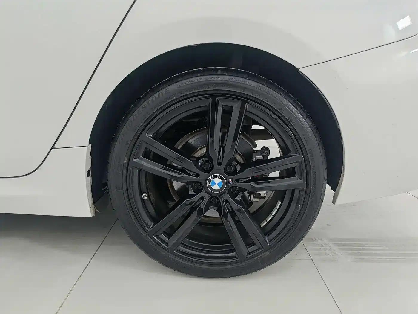 BMW 1 Series 2021 125i M Sport Shadow Edition — миниатюра 8