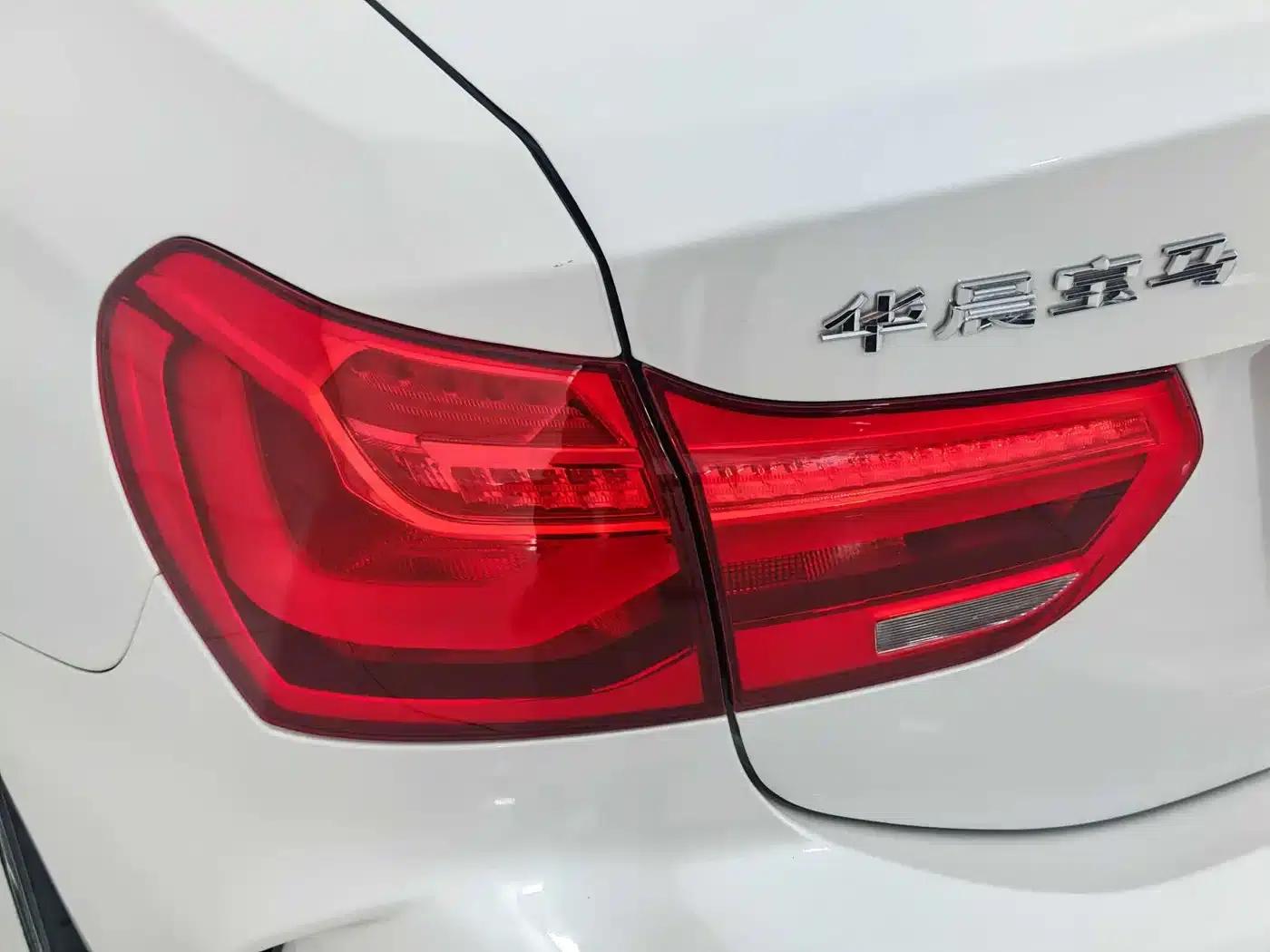 BMW 1 Series 2021 125i M Sport Shadow Edition — миниатюра 9