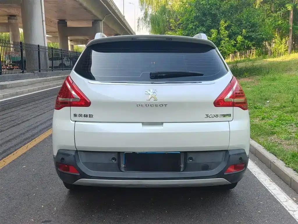 Peugeot 3008 2015 1.6THP Automatic Classic Edition — миниатюра 5