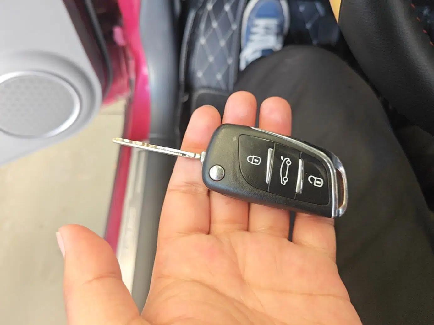Suzuki Swift 2013 1.5L Manual 20th Anniversary Limited Edition — миниатюра 12