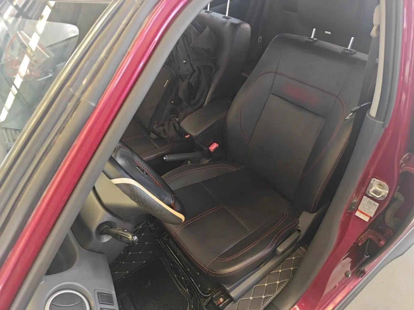 Suzuki Swift 2013 1.5L Manual 20th Anniversary Limited Edition — миниатюра 18