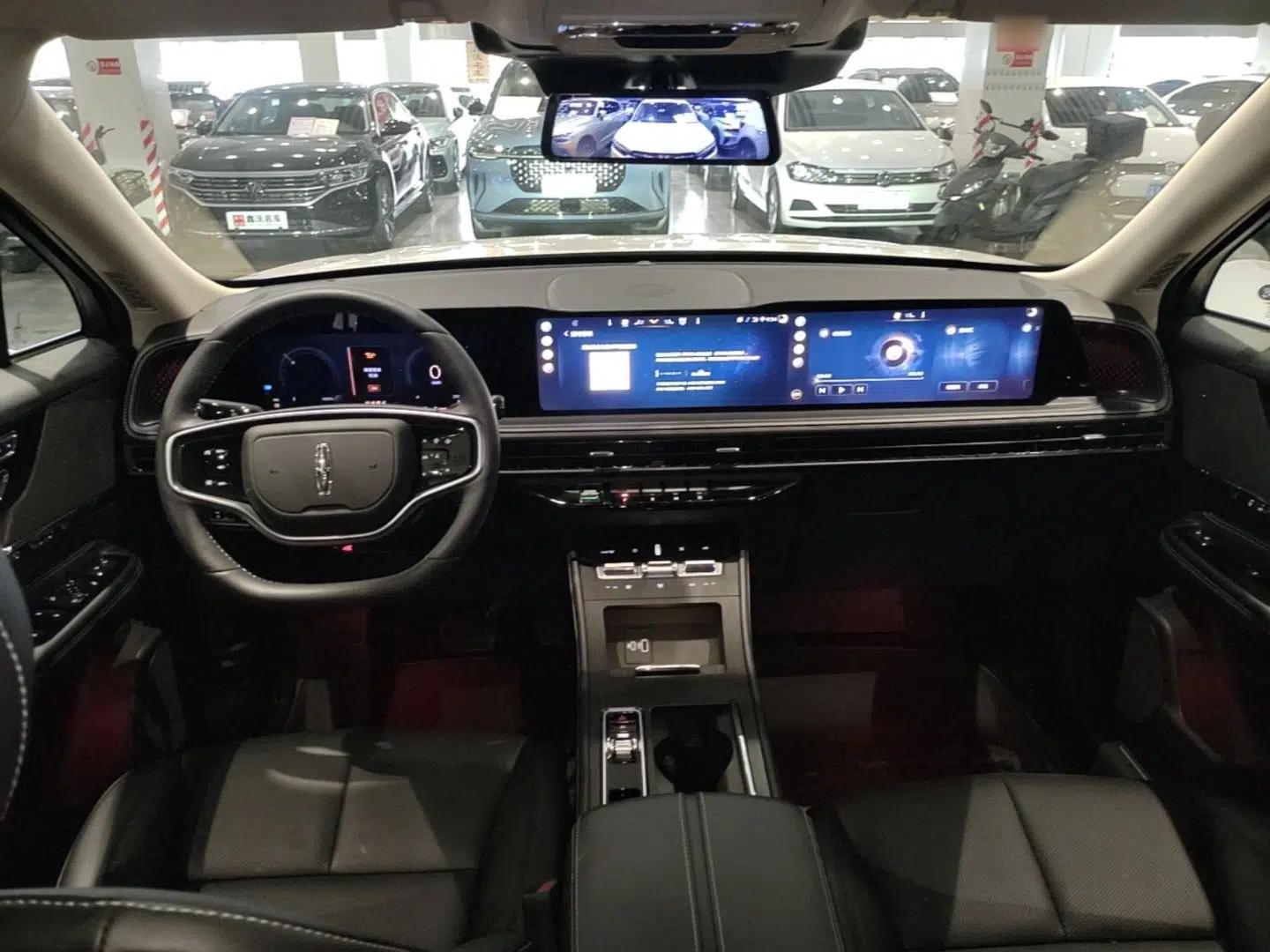 Lincoln Corsair 2024 1.5T Two-Wheel Drive Deluxe Hybrid Version — миниатюра 13