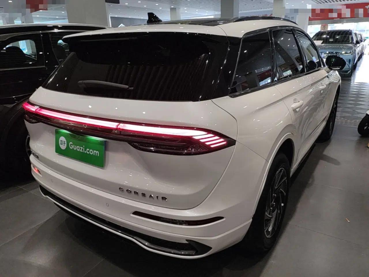 Lincoln Corsair 2024 1.5T Two-Wheel Drive Deluxe Hybrid Version — миниатюра 6