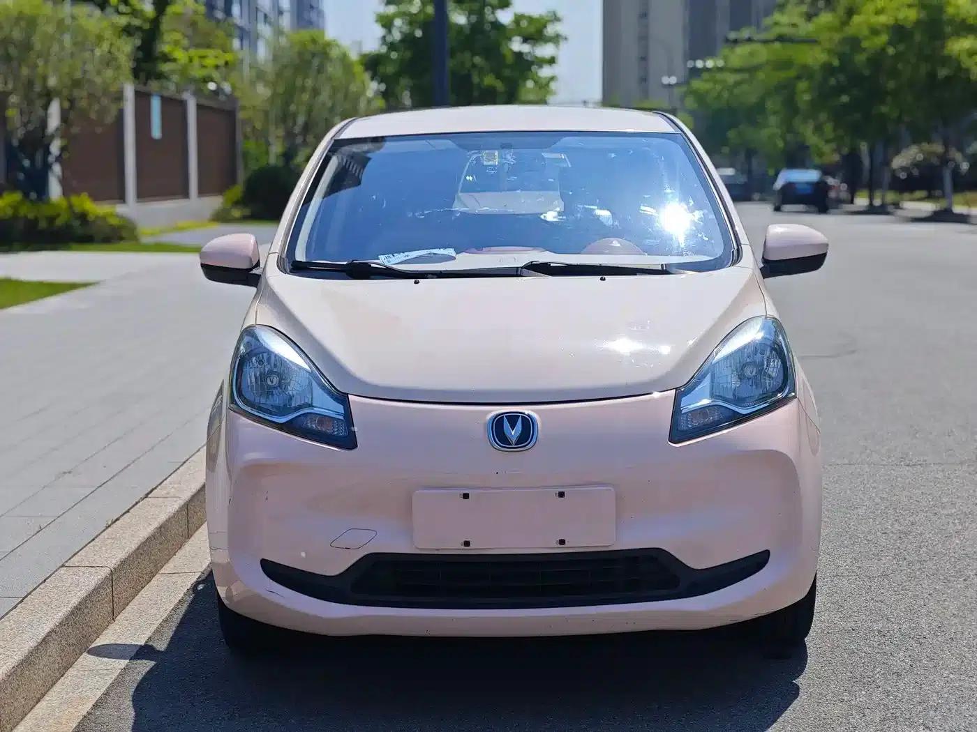 Changan Benben E-Star 2021 National Edition Heartfelt Edition Lithium Iron Phosphate (31.18kWh) — миниатюра 2