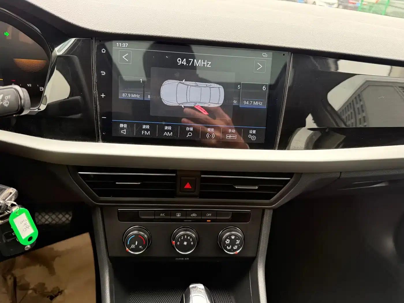 2021 Volkswagen Lavida 280TSI DSG Comfort Edition — миниатюра 6