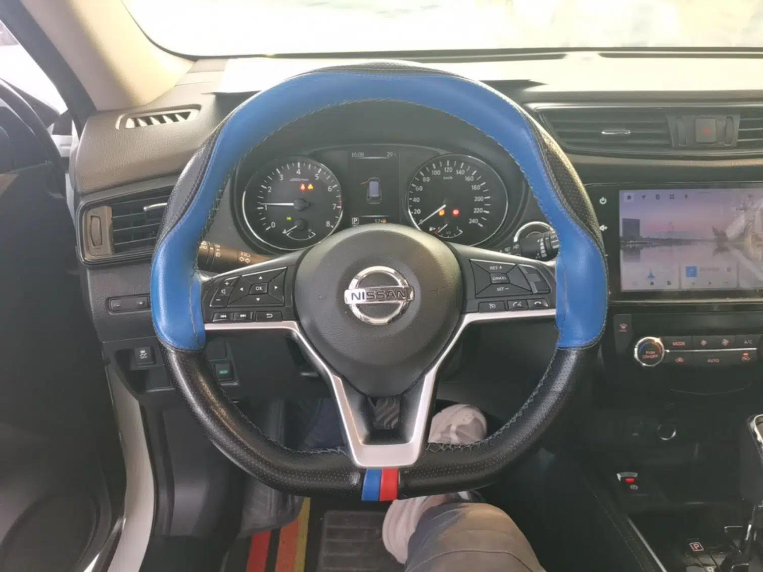 Nissan X-Trail 2021 2.0L CVT 2WD XL Premium Commemorative Edition — миниатюра 14