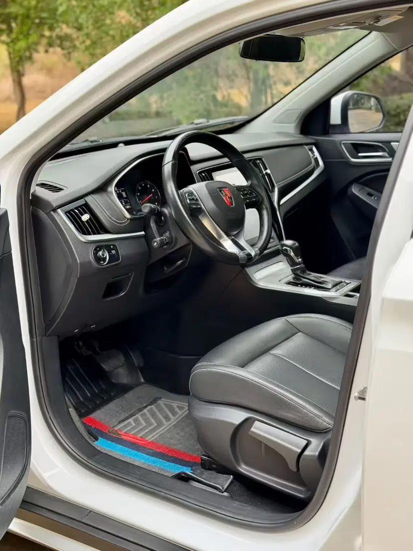 Roewe RX5 2020 20T Automatic 4G Connected Million Edition — миниатюра 18