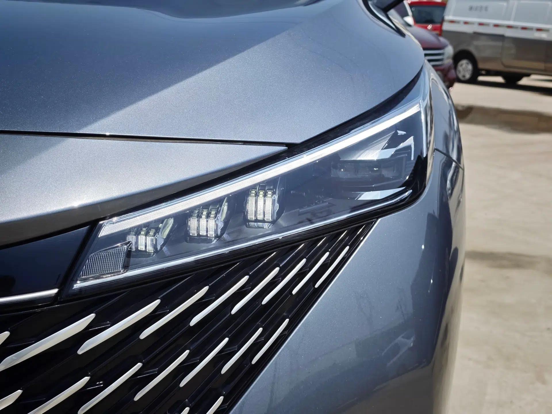 Roewe RX5 2023 1.5T Comfort Edition — миниатюра 2