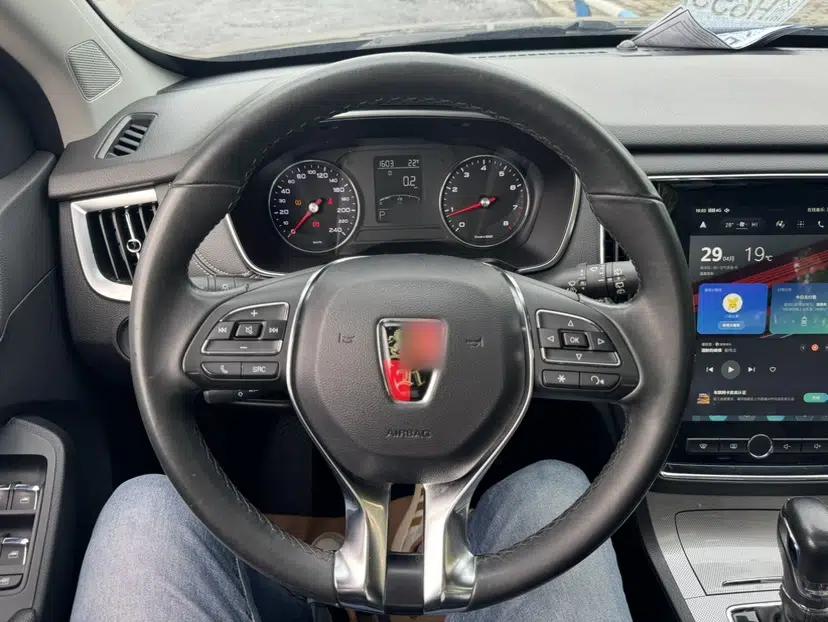 Roewe RX5 2019 20T Two-Wheel Drive Automatic Ali Smart Connectivity Platinum Edition — миниатюра 21