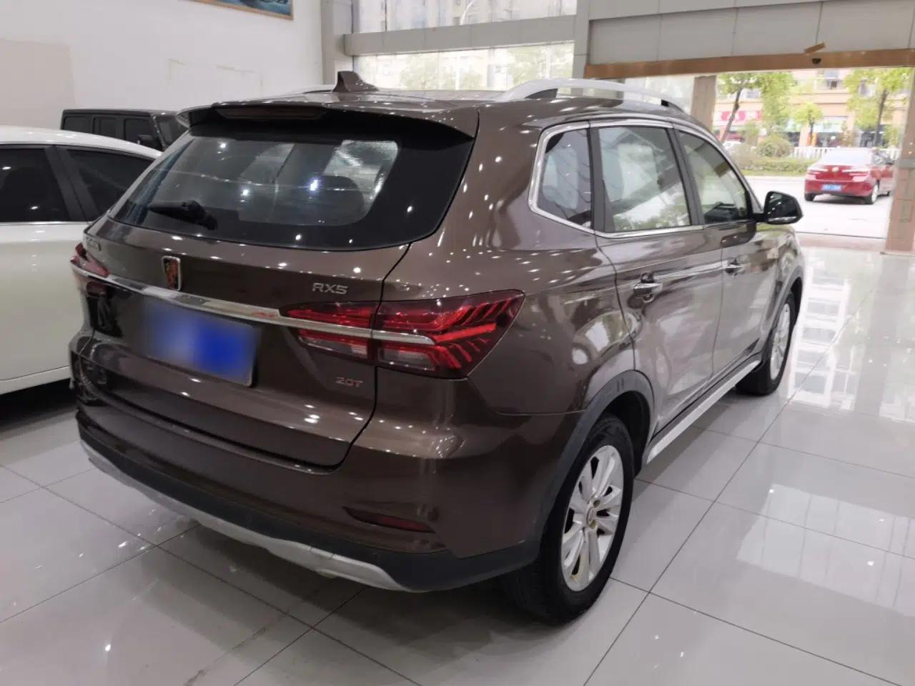 Roewe RX5 2018 20T Two-Wheel Drive Automatic Flagship Edition — миниатюра 4