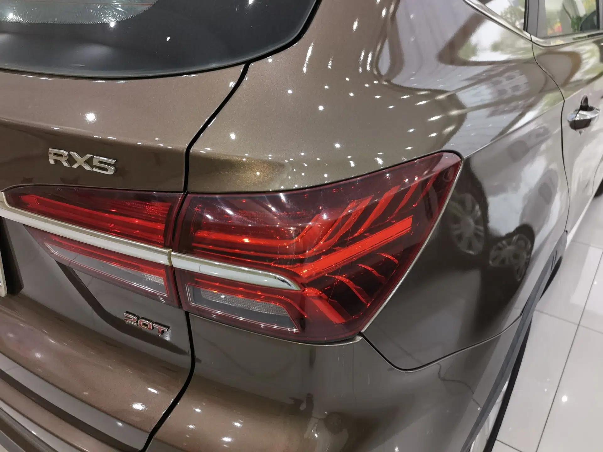Roewe RX5 2018 20T Two-Wheel Drive Automatic Flagship Edition — миниатюра 8