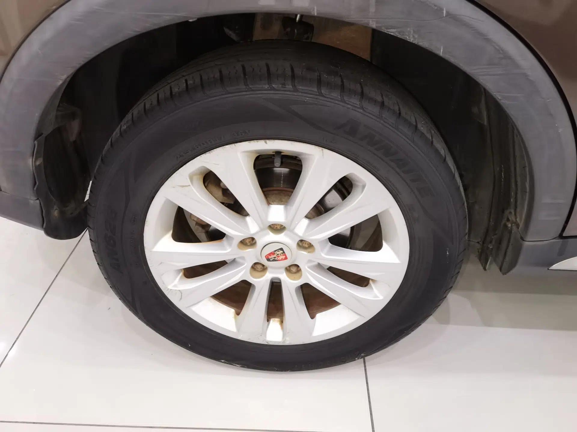 Roewe RX5 2018 20T Two-Wheel Drive Automatic Flagship Edition — миниатюра 10