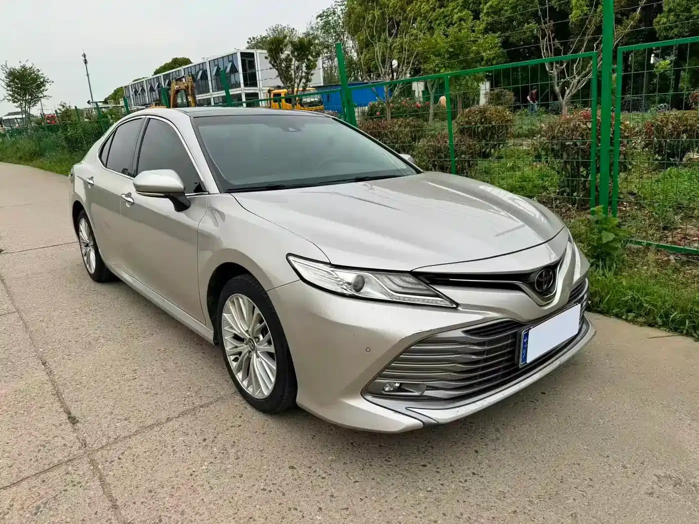 2018 Camry 2.5G Luxury Edition — миниатюра 1