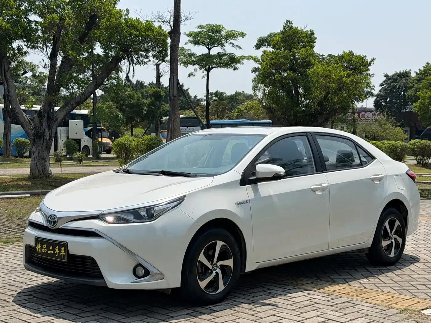 2017 Toyota Corolla Hybrid 1.8H GS E-CVT Elite Sunroof Edition (National V Emission Standard) — миниатюра 1