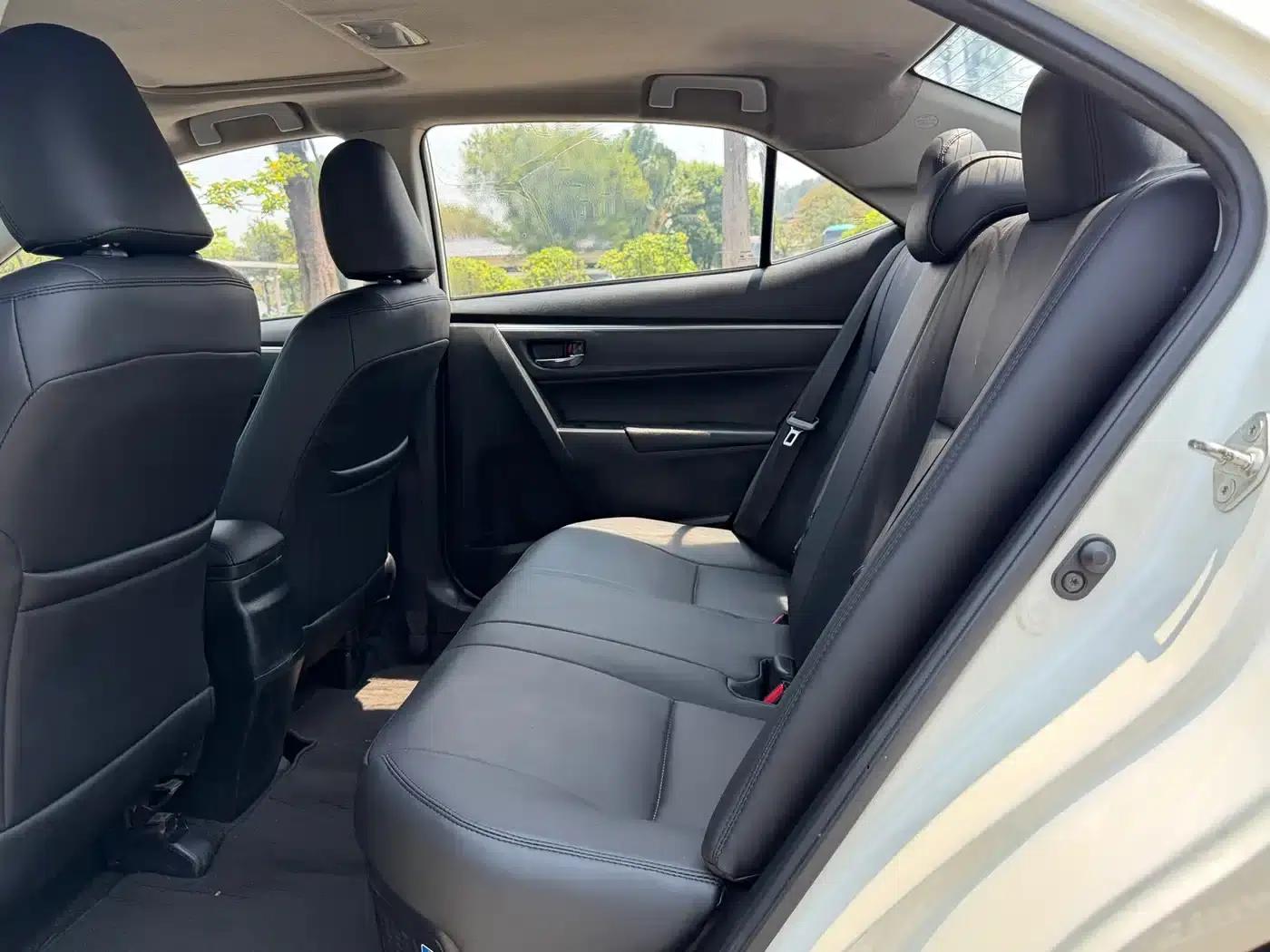 2017 Toyota Corolla Hybrid 1.8H GS E-CVT Elite Sunroof Edition (National V Emission Standard) — миниатюра 10