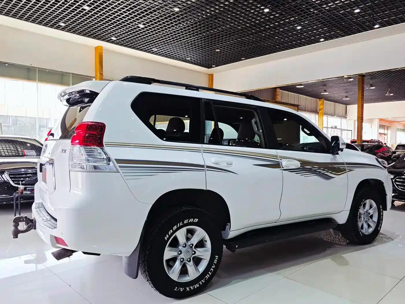 2010 Prado Imported Model 2.7L Automatic Luxury Edition — миниатюра 14