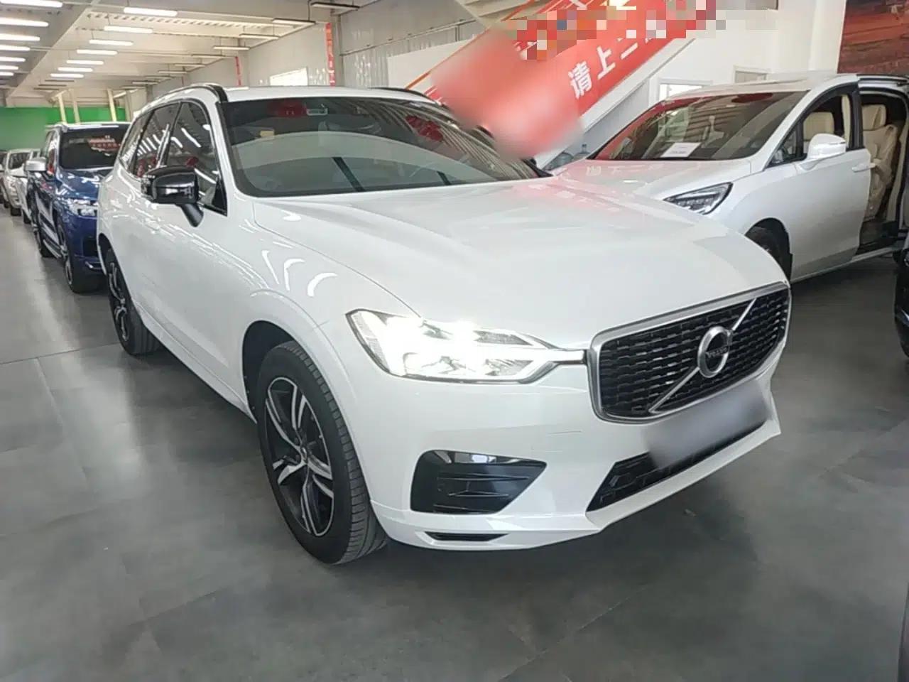 Volvo XC60 2020 T5 4x4 Smart & Dynamic Sport Edition — миниатюра 3