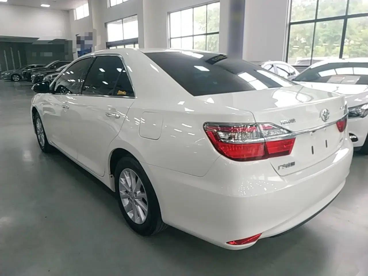 Toyota Camry 2016 2.0G 10th Anniversary Leading Edition — миниатюра 7