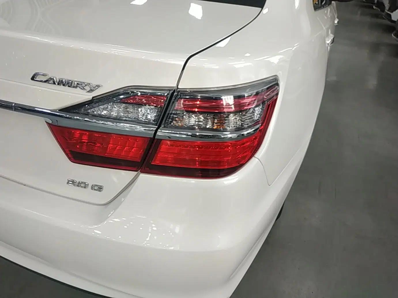 Toyota Camry 2016 2.0G 10th Anniversary Leading Edition — миниатюра 8