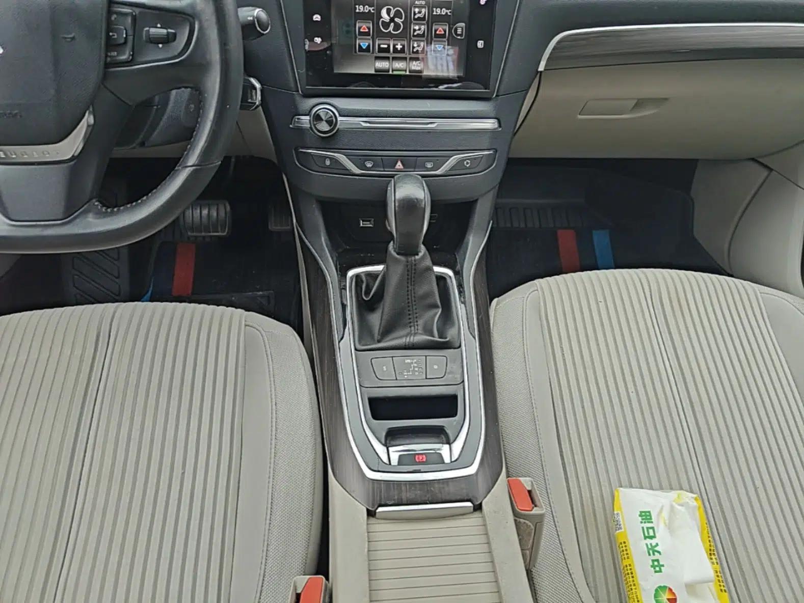 Peugeot 408 2014 1.8L Automatic Luxury Edition — миниатюра 17